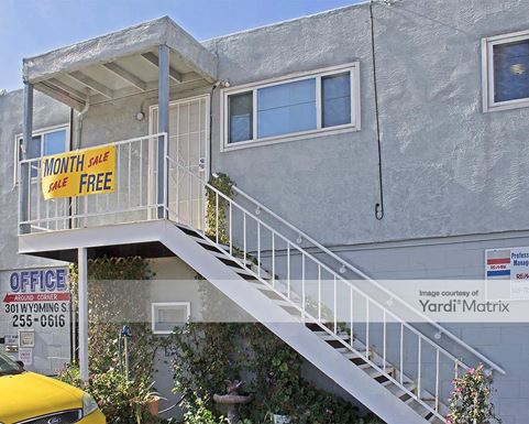 Source URL: https://cdnsc.rentcafe.com/dmslivecafe/3/1067117/1067117-1-4.jpg?width=-1&height=385&quality=80