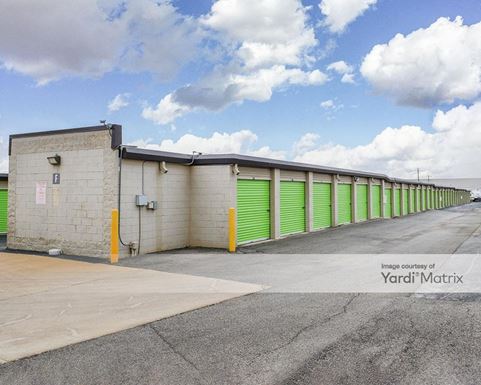 Source URL: https://cdnsc.rentcafe.com/dmslivecafe/3/1067146/1067146-1-2.jpg?width=-1&height=385&quality=80