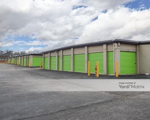 Source URL: https://cdnsc.rentcafe.com/dmslivecafe/3/1067146/1067146-1-6.jpg?width=-1&height=385&quality=80