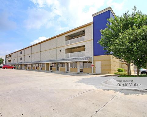 Source URL: https://cdnsc.rentcafe.com/dmslivecafe/3/1067147/1067147-1-2.jpg?width=-1&height=385&quality=80