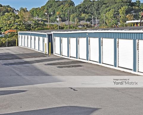 Source URL: https://cdnsc.rentcafe.com/dmslivecafe/3/1067225/1067225-1-3.jpg?width=-1&height=385&quality=80