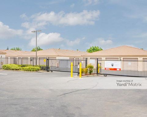 Source URL: https://cdnsc.rentcafe.com/dmslivecafe/3/1067239/1067239-1-4.jpg?width=-1&height=385&quality=80