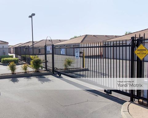 Source URL: https://cdnsc.rentcafe.com/dmslivecafe/3/1067239/1067239-1-5.jpg?width=-1&height=385&quality=80