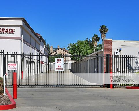 Source URL: https://cdnsc.rentcafe.com/dmslivecafe/3/1067256/1067256-1-2.jpg?width=-1&height=385&quality=80