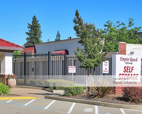 Source URL: https://cdnsc.rentcafe.com/dmslivecafe/3/1067256/1067256-1-5.jpg?width=-1&height=385&quality=80