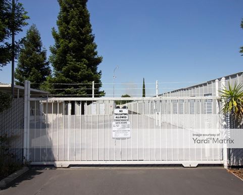 Source URL: https://cdnsc.rentcafe.com/dmslivecafe/3/1067263/1067263-1-3.jpg?width=-1&height=385&quality=80