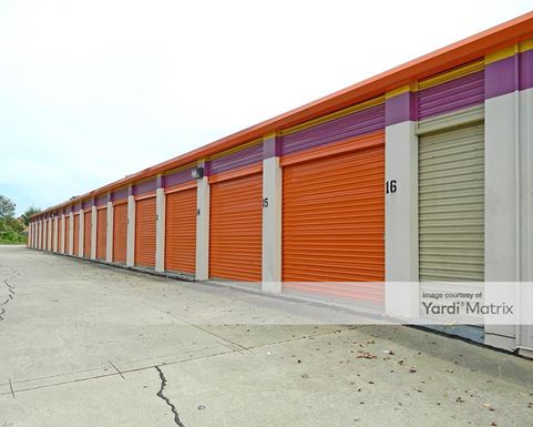 Source URL: https://cdnsc.rentcafe.com/dmslivecafe/3/1067302/1067302-1-5.jpg?width=-1&height=385&quality=80