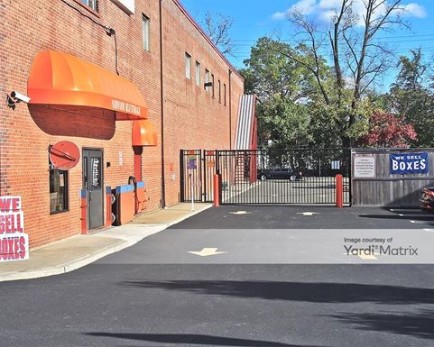 Source URL: https://cdnsc.rentcafe.com/dmslivecafe/3/1067328/1067328-1-5.jpg?width=-1&height=385&quality=80