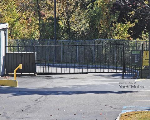 Source URL: https://cdnsc.rentcafe.com/dmslivecafe/3/1067329/1067329-1-4.jpg?width=-1&height=385&quality=80