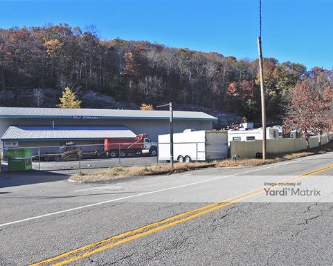 Source URL: https://cdnsc.rentcafe.com/dmslivecafe/3/1067331/1067331-1-4.jpg?width=-1&height=385&quality=80