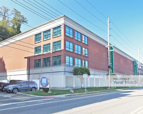 Source URL: https://cdnsc.rentcafe.com/dmslivecafe/3/1067337/1067337-1-4.jpg?width=-1&height=385&quality=80