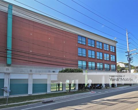 Source URL: https://cdnsc.rentcafe.com/dmslivecafe/3/1067337/1067337-1-5.jpg?width=-1&height=385&quality=80