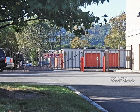 Source URL: https://cdnsc.rentcafe.com/dmslivecafe/3/1067348/1067348-1-2.jpg?width=-1&height=385&quality=80