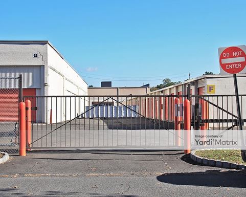 Source URL: https://cdnsc.rentcafe.com/dmslivecafe/3/1067348/1067348-1-4.jpg?width=-1&height=385&quality=80