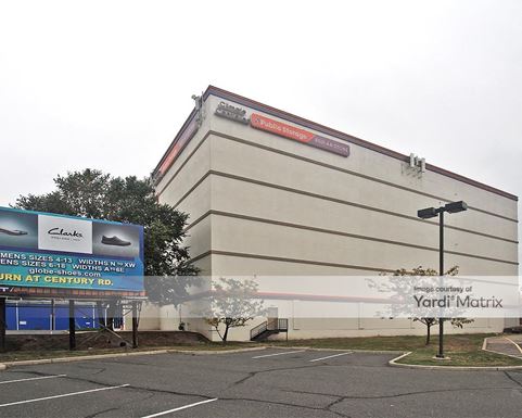 Source URL: https://cdnsc.rentcafe.com/dmslivecafe/3/1067349/1067349-1-5.jpg?width=-1&height=385&quality=80