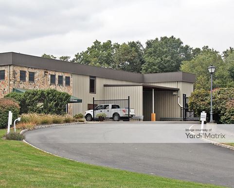 Source URL: https://cdnsc.rentcafe.com/dmslivecafe/3/1067352/1067352-1-2.jpg?width=-1&height=385&quality=80