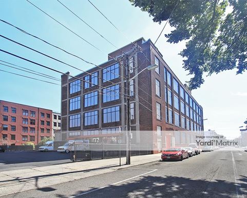 Source URL: https://cdnsc.rentcafe.com/dmslivecafe/3/1067359/1067359-1-5.jpg?width=-1&height=385&quality=80