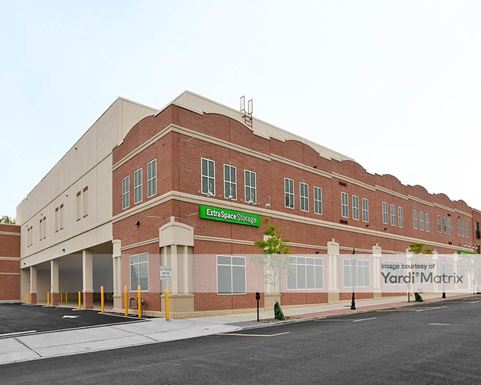 Source URL: https://cdnsc.rentcafe.com/dmslivecafe/3/1067372/1067372-1-2.jpg?width=-1&height=385&quality=80