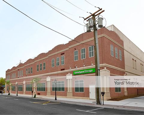 Source URL: https://cdnsc.rentcafe.com/dmslivecafe/3/1067372/1067372-1-3.jpg?width=-1&height=385&quality=80