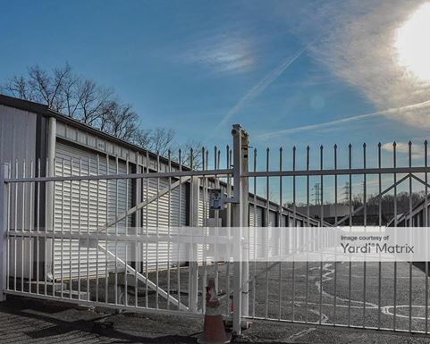 Source URL: https://cdnsc.rentcafe.com/dmslivecafe/3/1067377/1067377-1-3.jpg?width=-1&height=385&quality=80