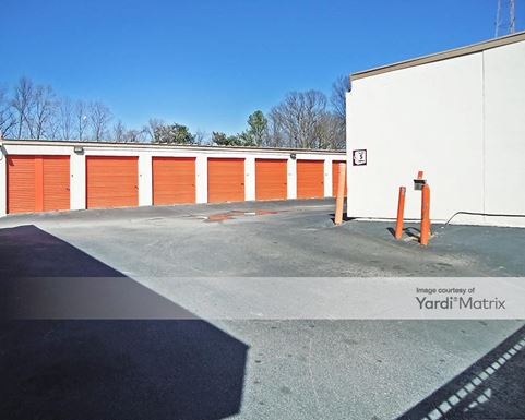 Source URL: https://cdnsc.rentcafe.com/dmslivecafe/3/1067407/1067407-1-2.jpg?width=-1&height=385&quality=80