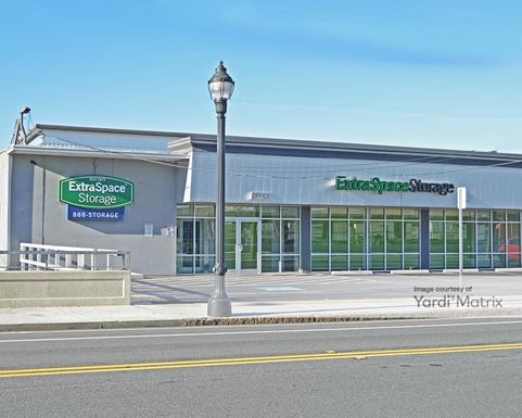 Source URL: https://cdnsc.rentcafe.com/dmslivecafe/3/1067411/1067411-1-2.jpg?width=-1&height=385&quality=80