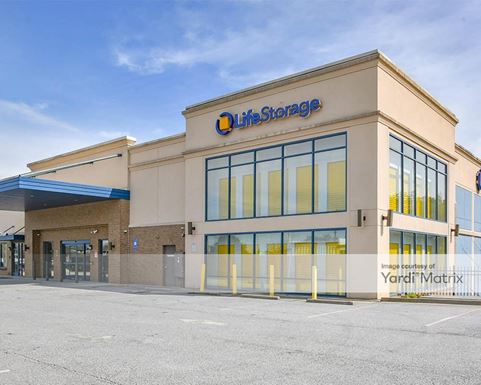 Source URL: https://cdnsc.rentcafe.com/dmslivecafe/3/1067417/1067417-1-1.jpg?width=-1&height=385&quality=80