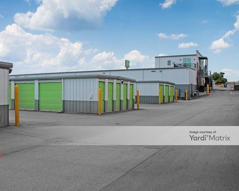 Source URL: https://cdnsc.rentcafe.com/dmslivecafe/3/1067440/1067440-1-5.jpg?width=-1&height=385&quality=80