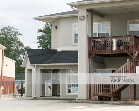 Source URL: https://cdnsc.rentcafe.com/dmslivecafe/3/1067444/1067444-1-2.jpg?width=-1&height=385&quality=80