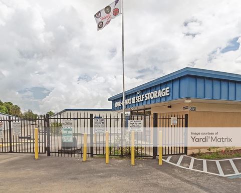 Source URL: https://cdnsc.rentcafe.com/dmslivecafe/3/1067494/1067494-1-2.jpg?width=-1&height=385&quality=80