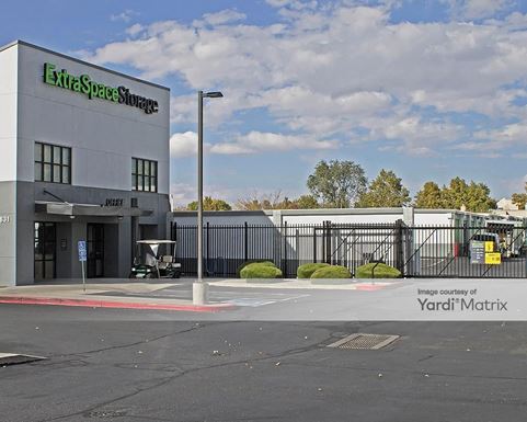 Source URL: https://cdnsc.rentcafe.com/dmslivecafe/3/1067505/1067505-1-2.jpg?width=-1&height=385&quality=80