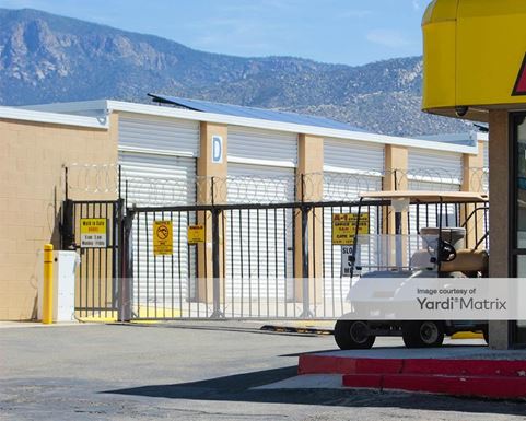 Source URL: https://cdnsc.rentcafe.com/dmslivecafe/3/1067527/1067527-1-2.jpg?width=-1&height=385&quality=80