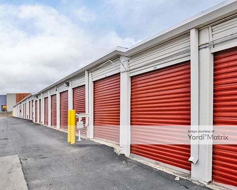 Source URL: https://cdnsc.rentcafe.com/dmslivecafe/3/1067557/1067557-1-5.jpg?width=-1&height=385&quality=80