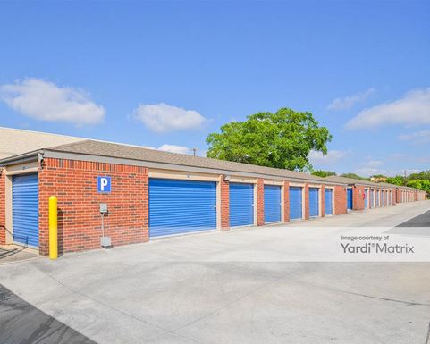 Source URL: https://cdnsc.rentcafe.com/dmslivecafe/3/1067559/1067559-1-3.jpg?width=-1&height=385&quality=80