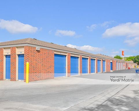 Source URL: https://cdnsc.rentcafe.com/dmslivecafe/3/1067559/1067559-1-5.jpg?width=-1&height=385&quality=80