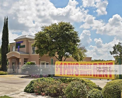 Source URL: https://cdnsc.rentcafe.com/dmslivecafe/3/1067562/1067562-1-2.jpg?width=-1&height=385&quality=80