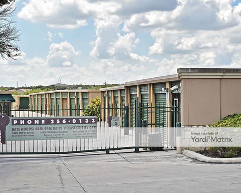 Source URL: https://cdnsc.rentcafe.com/dmslivecafe/3/1067562/1067562-1-4.jpg?width=-1&height=385&quality=80