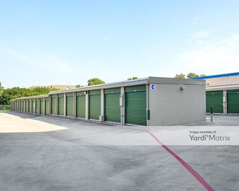 Source URL: https://cdnsc.rentcafe.com/dmslivecafe/3/1067563/1067563-1-3.jpg?width=-1&height=385&quality=80