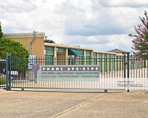 Source URL: https://cdnsc.rentcafe.com/dmslivecafe/3/1067565/1067565-1-4.jpg?width=-1&height=385&quality=80