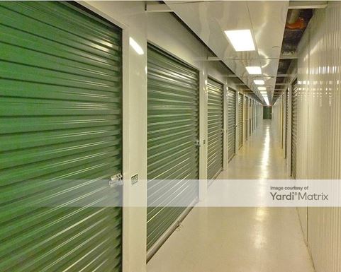 Source URL: https://cdnsc.rentcafe.com/dmslivecafe/3/1067567/1067567-1-3.jpg?width=-1&height=385&quality=80