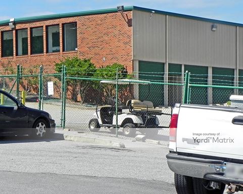 Source URL: https://cdnsc.rentcafe.com/dmslivecafe/3/1067571/1067571-1-4.jpg?width=-1&height=385&quality=80