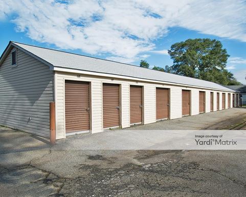 Source URL: https://cdnsc.rentcafe.com/dmslivecafe/3/1067586/1067586-1-3.jpg?width=-1&height=385&quality=80