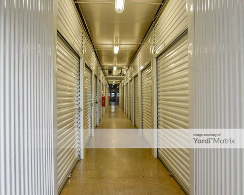 Source URL: https://cdnsc.rentcafe.com/dmslivecafe/3/1067591/1067591-1-3.jpg?width=-1&height=385&quality=80