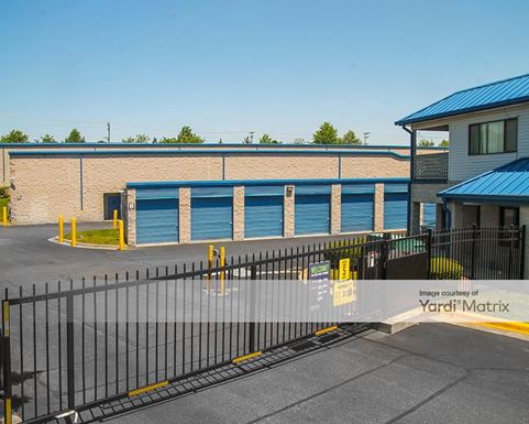 Source URL: https://cdnsc.rentcafe.com/dmslivecafe/3/1067605/1067605-1-3.jpg?width=-1&height=385&quality=80