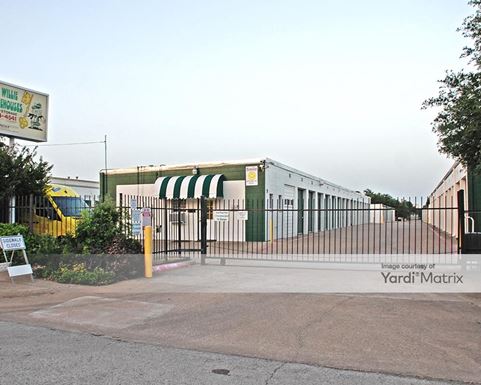 Source URL: https://cdnsc.rentcafe.com/dmslivecafe/3/1067628/1067628-1-4.jpg?width=-1&height=385&quality=80