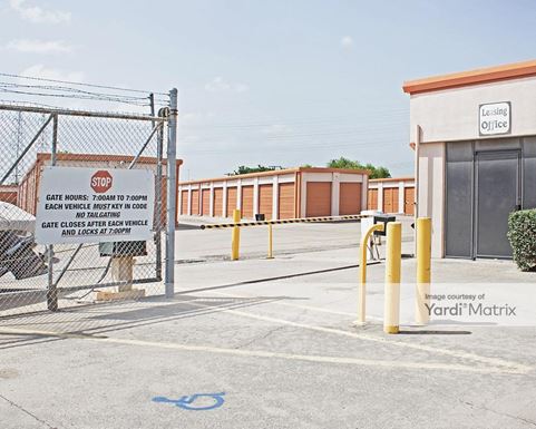 Source URL: https://cdnsc.rentcafe.com/dmslivecafe/3/1067632/1067632-1-2.jpg?width=-1&height=385&quality=80