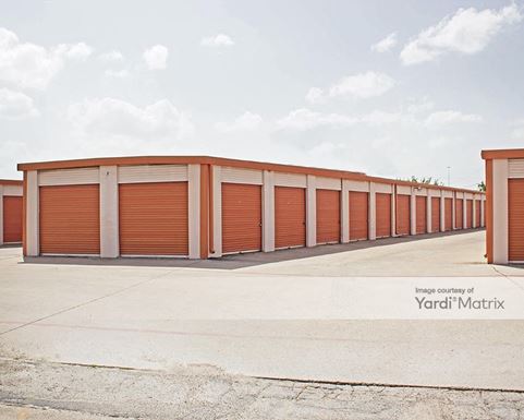 Source URL: https://cdnsc.rentcafe.com/dmslivecafe/3/1067632/1067632-1-3.jpg?width=-1&height=385&quality=80