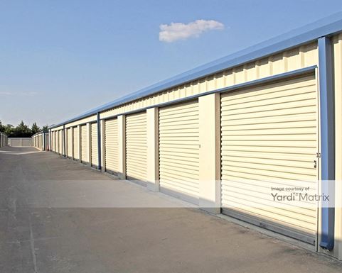 Source URL: https://cdnsc.rentcafe.com/dmslivecafe/3/1067633/1067633-1-4.jpg?width=-1&height=385&quality=80