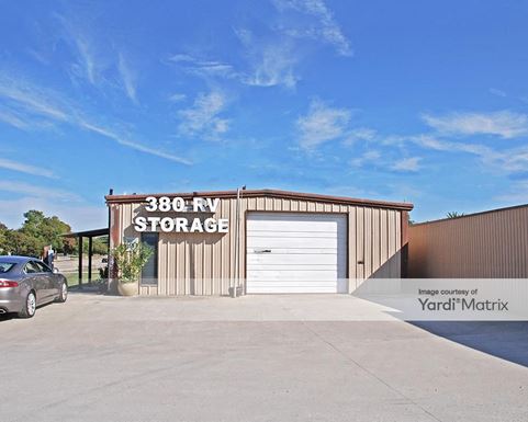 Source URL: https://cdnsc.rentcafe.com/dmslivecafe/3/1067635/1067635-1-2.jpg?width=-1&height=385&quality=80