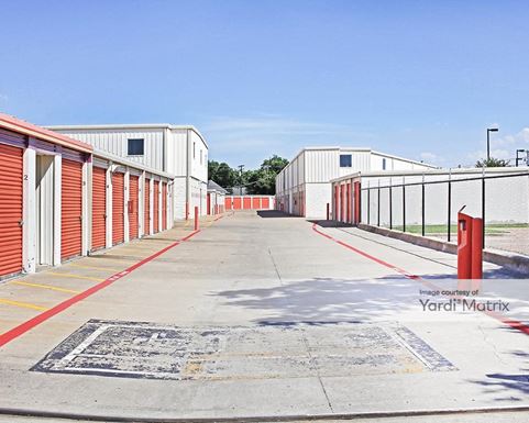 Source URL: https://cdnsc.rentcafe.com/dmslivecafe/3/1067656/1067656-1-3.jpg?width=-1&height=385&quality=80